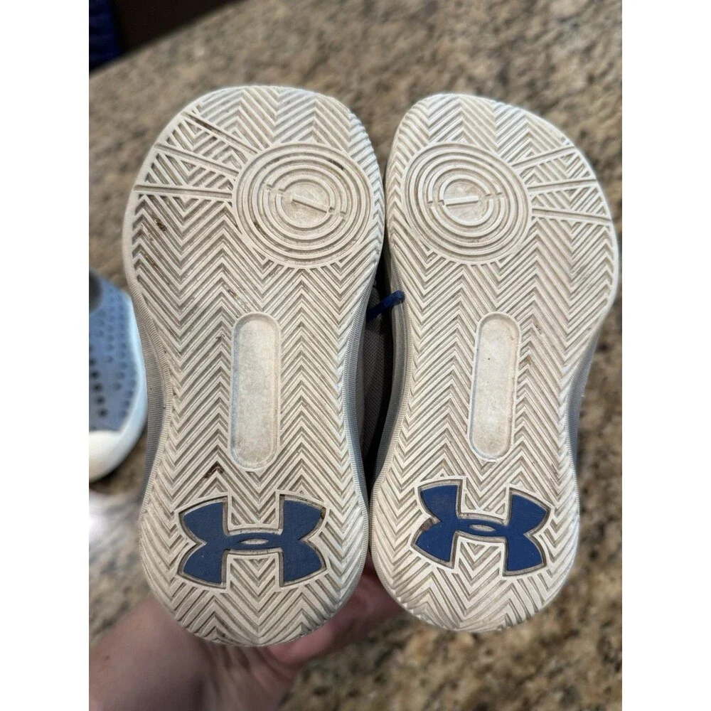 Under Armour gray and blue toddler boy size 8 Athletic Sports sneakers